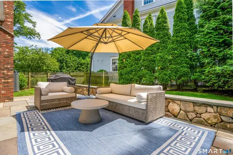 $1,850,000 | 333 West Avenue, Unit 6, Darien, CT 06820