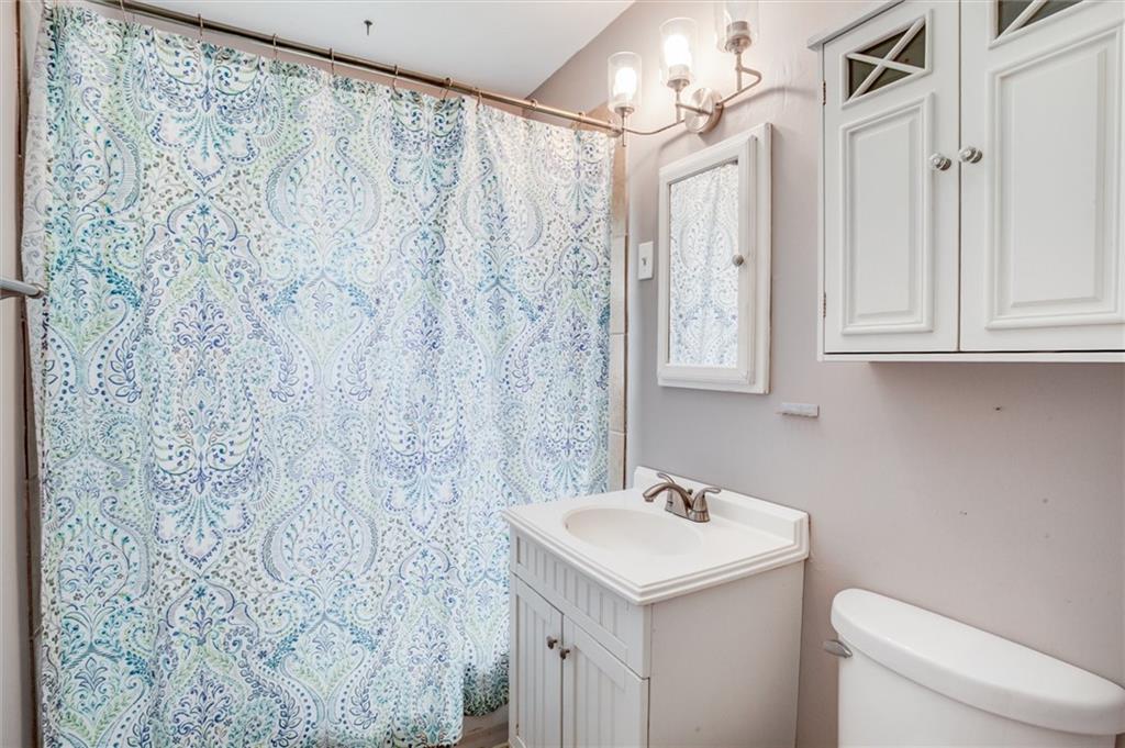 304 Floyd Road Orrick, MO 64077 - Photo 12 of 31