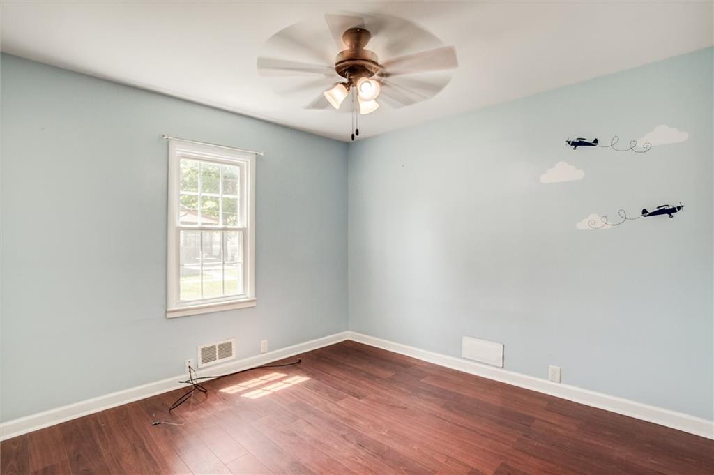 304 Floyd Road Orrick, MO 64077 - Photo 13 of 31