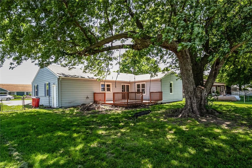 304 Floyd Road Orrick, MO 64077 - Photo 26 of 31