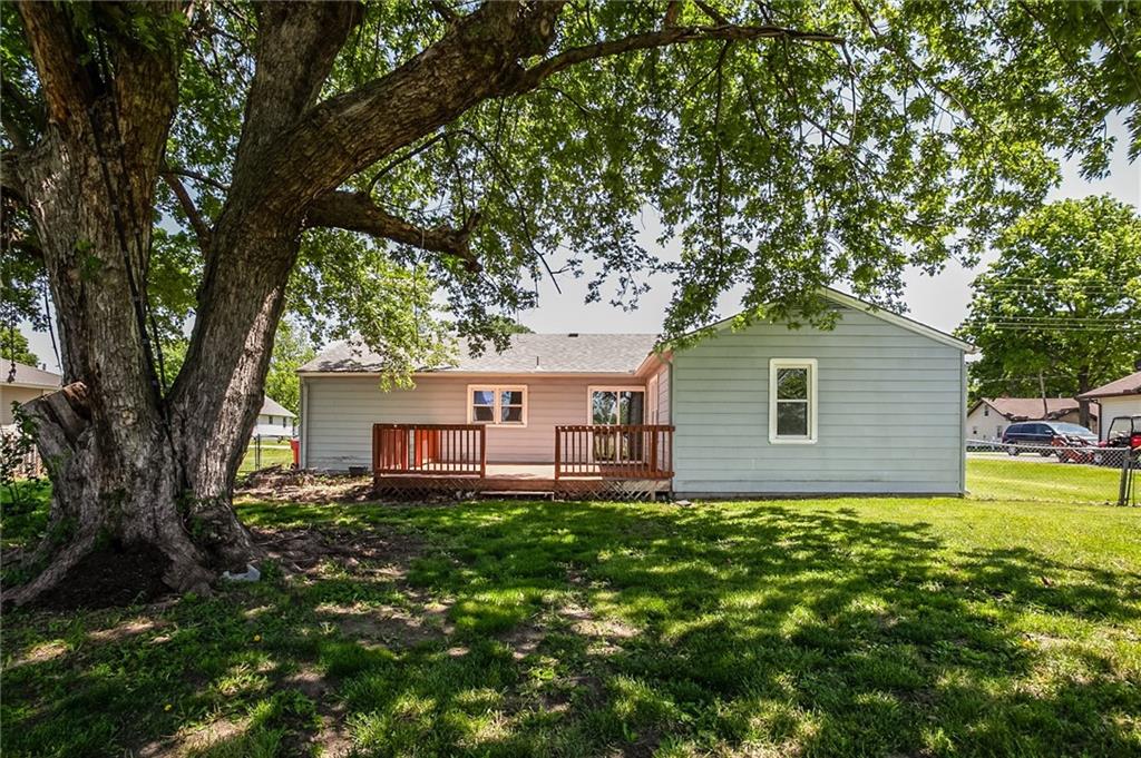304 Floyd Road Orrick, MO 64077 - Photo 27 of 31