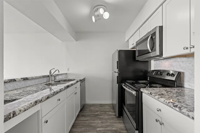 $995 | 12600 Melville Drive, Unit 305A, Montgomery, TX 77356