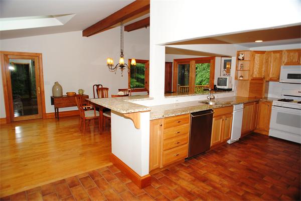 70 Tanbark Road Sudbury, MA 01776 - Photo 3 of 24 Gallery Image 3