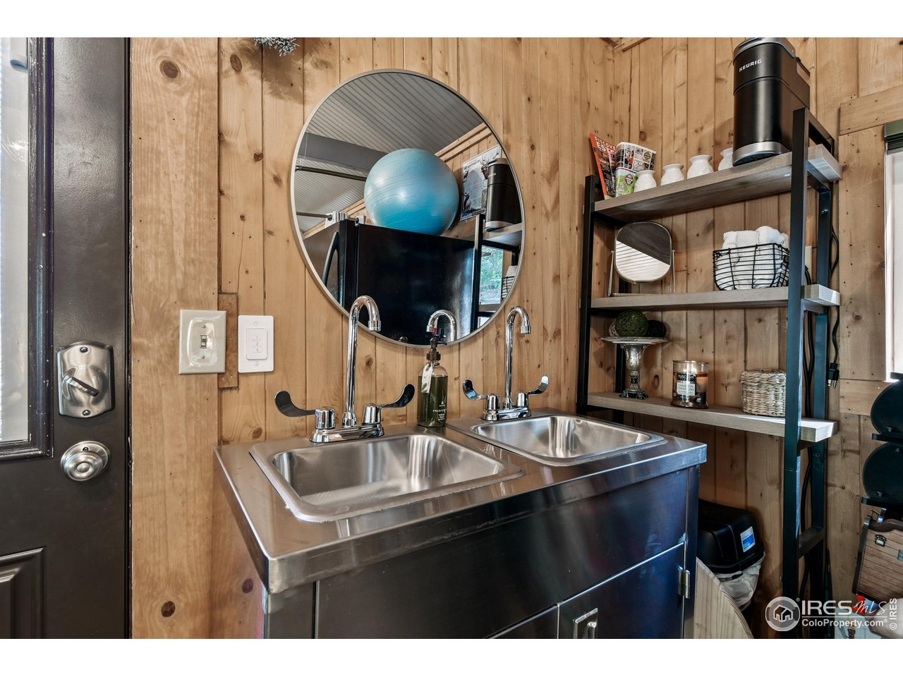 541 Riverside Drive Lyons, CO 80540 - Photo 26 of 45 Portable sink