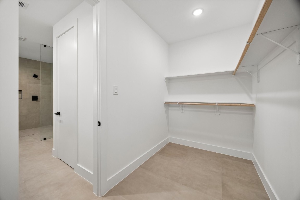 10943 Mockingbird Place Conroe, TX 77385 - Photo 13 of 24 a view of an empty room