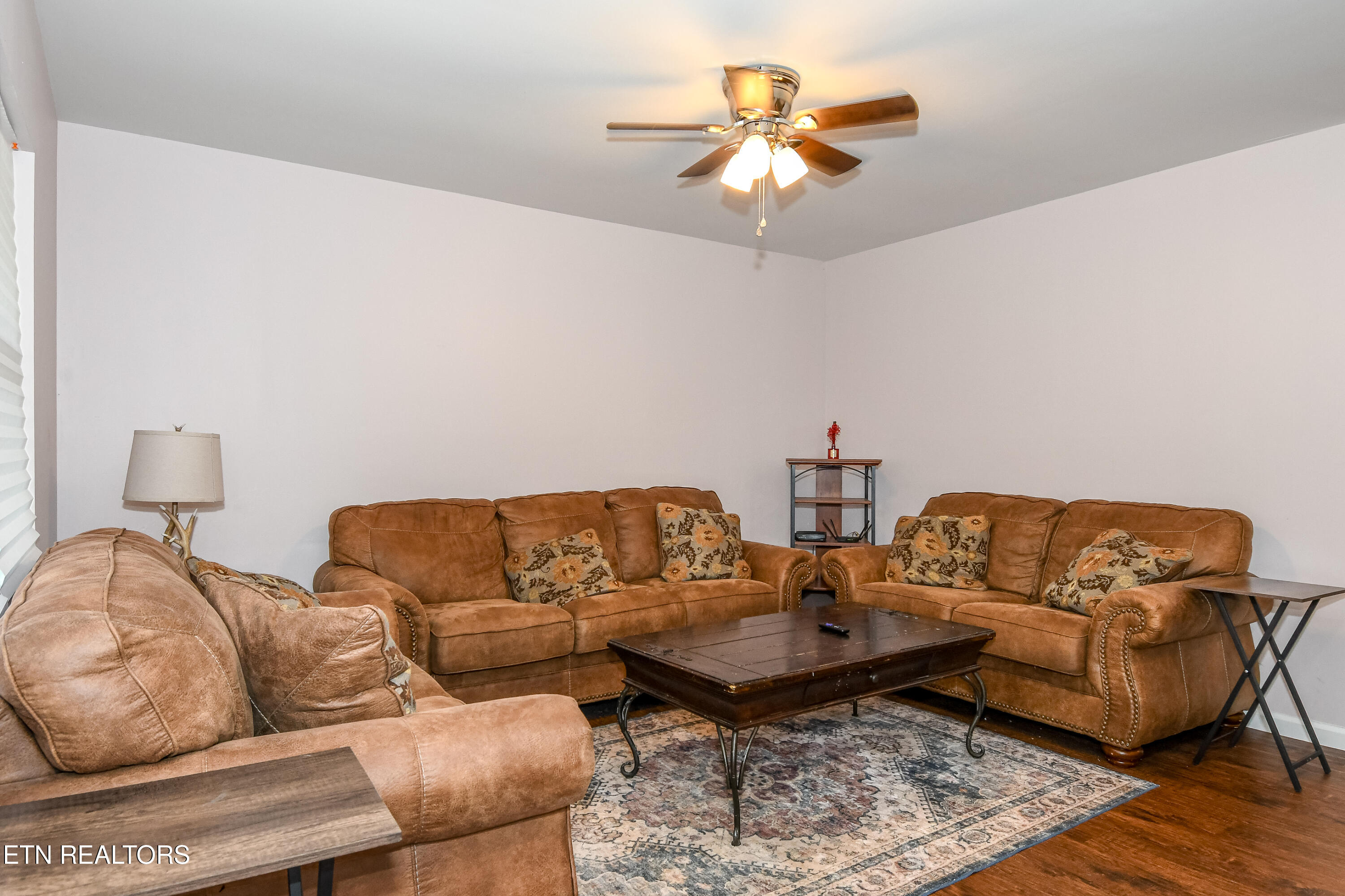 617 Patterson Road Walland, TN 37886 - Photo 9 of 23 living room