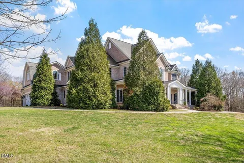 $1,500,000 | 1101 Walnut Hill Drive, Hillsborough, NC 27278