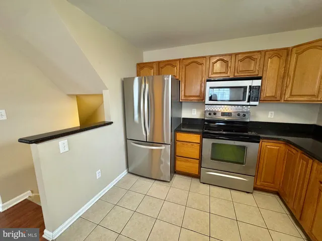 $2,500 | 211 Langdon Farm Circle, Odenton, MD 21113