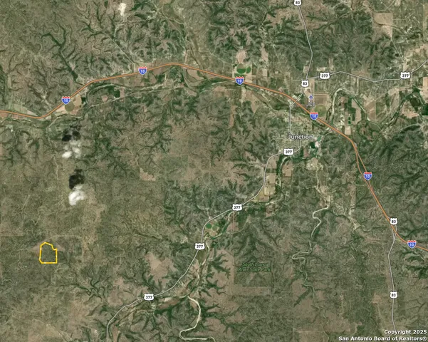 a view of a bathroom