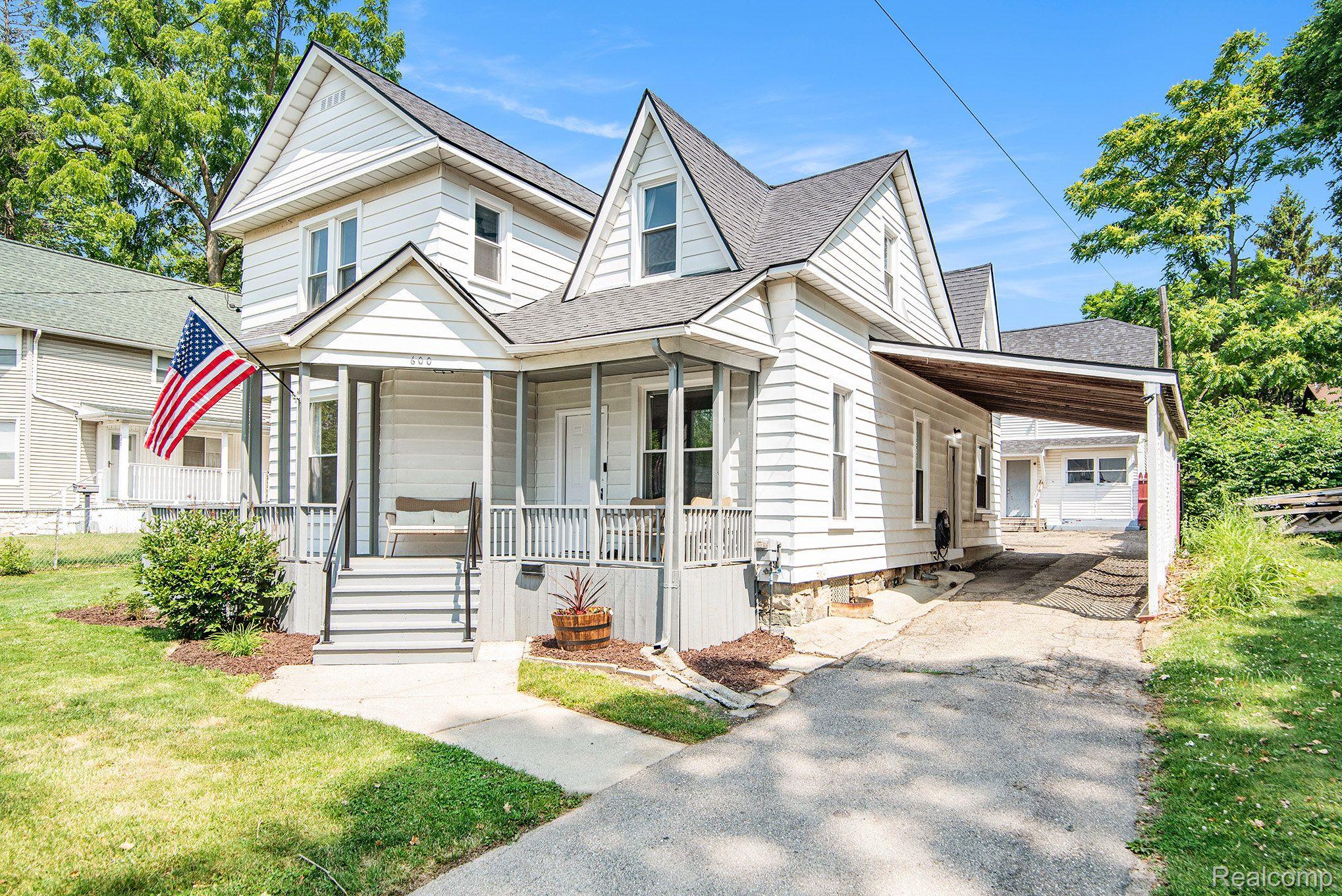 600 West Silver Lake Road Fenton, MI 48430 - Photo 1 of 32 Gallery Image 1