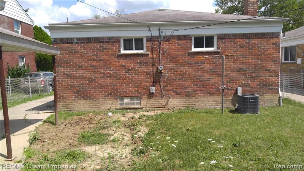 9023 Evergreen Road Detroit, MI 48228 - Photo 24 of 25