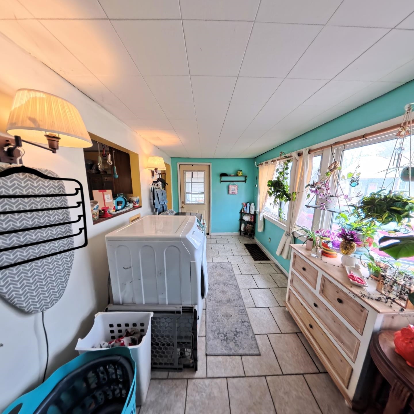 1209 Watson Street Streator, IL 61364 - Photo 6 of 15 a bedroom with furniture and a large window