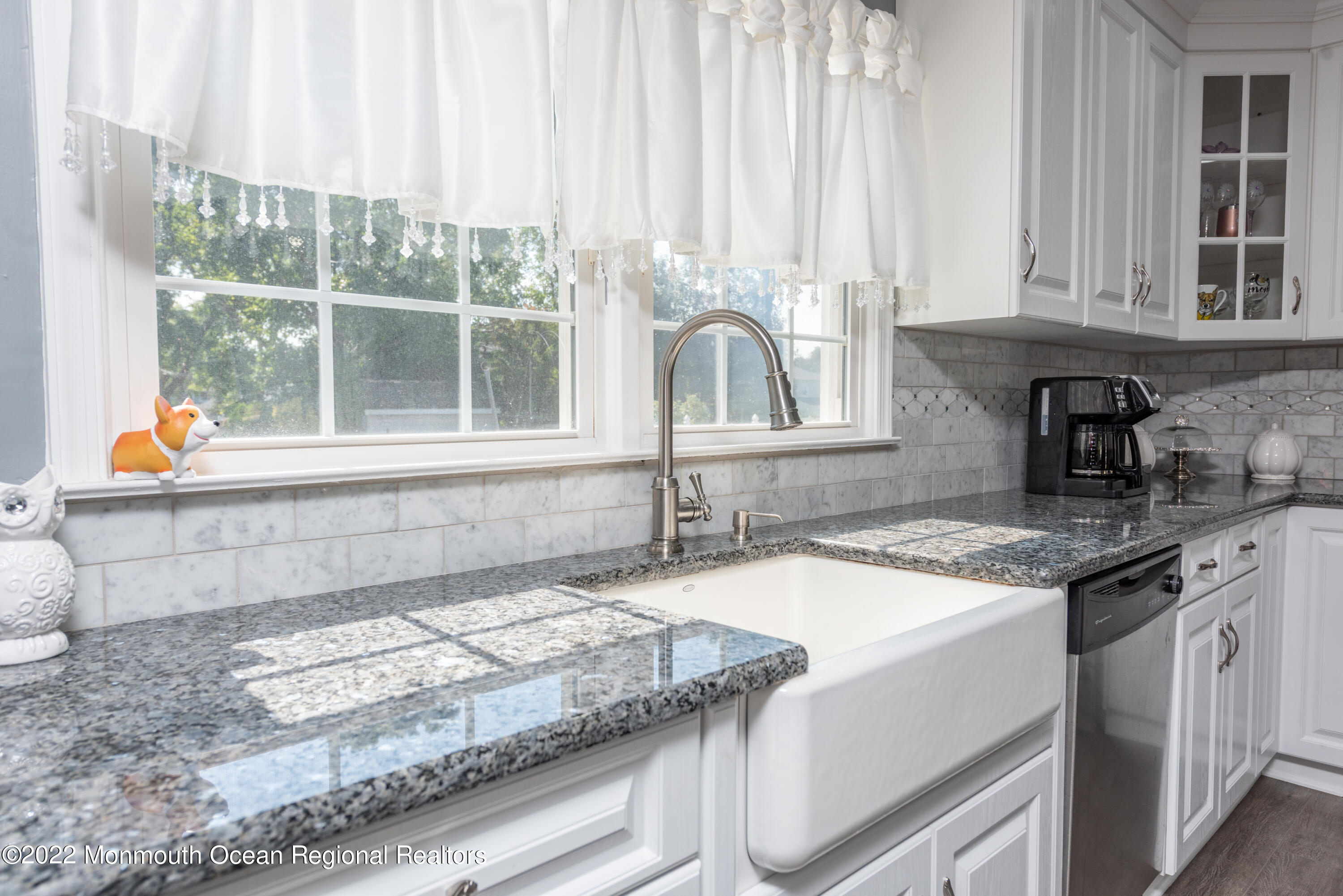 613 Harmony Road Middletown, NJ 07758 - Photo 16 of 35 Farmhouse sink