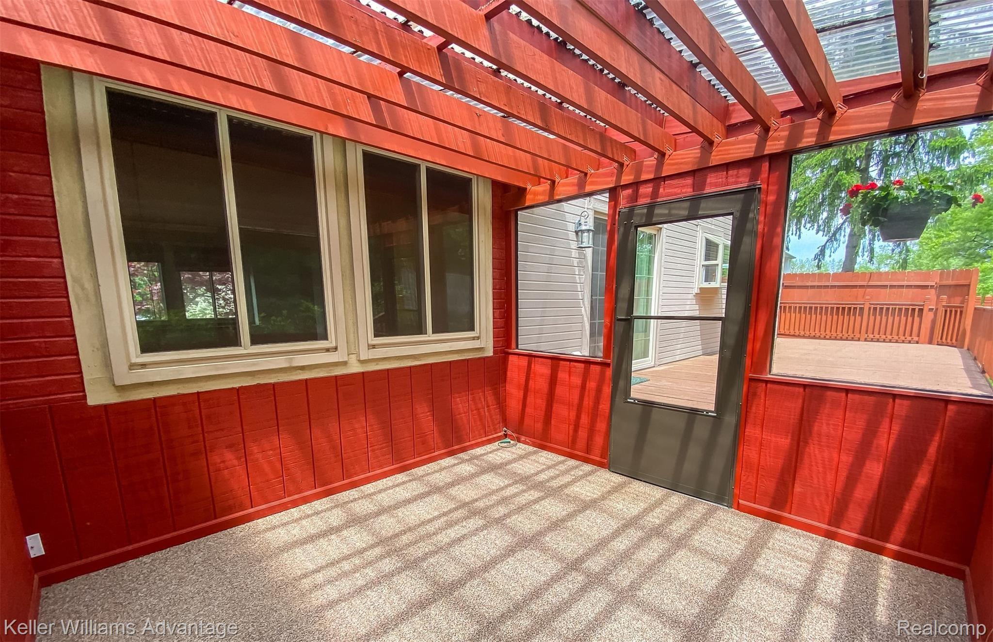 9232 Evee Road Clarkston, MI 48348 - Photo 19 of 46 EveeRd_9232_FloridaRoom_01.jpg