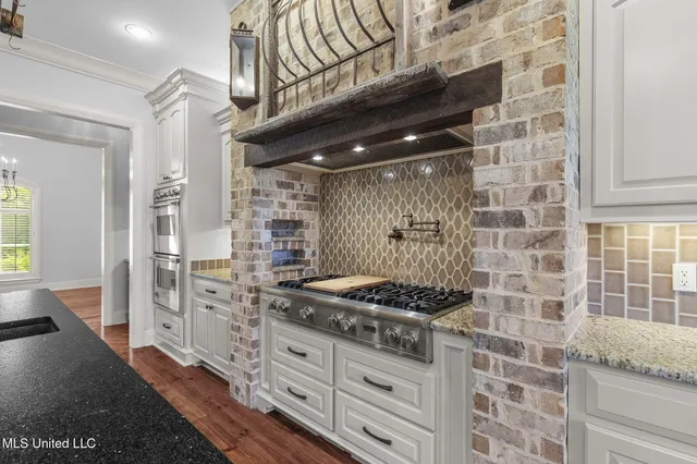 $1,090,000 | 106 Chicot Cove, Ridgeland, MS 39157