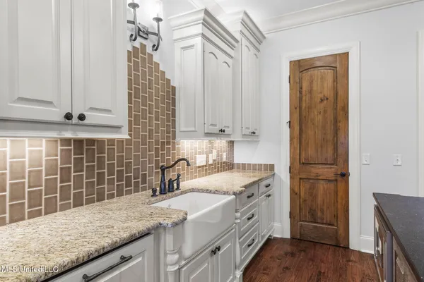 $1,065,000 | 106 Chicot Cove, Ridgeland, MS 39157