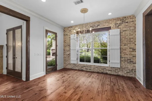 $1,065,000 | 106 Chicot Cove, Ridgeland, MS 39157