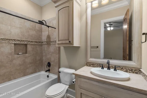 $1,065,000 | 106 Chicot Cove, Ridgeland, MS 39157