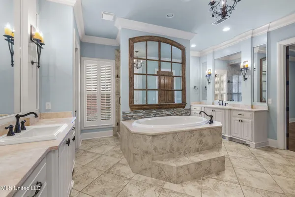 $1,065,000 | 106 Chicot Cove, Ridgeland, MS 39157