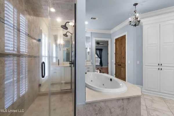 $1,065,000 | 106 Chicot Cove, Ridgeland, MS 39157