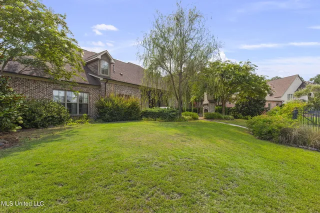 $1,090,000 | 106 Chicot Cove, Ridgeland, MS 39157