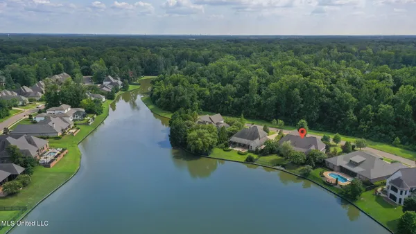 $1,065,000 | 106 Chicot Cove, Ridgeland, MS 39157