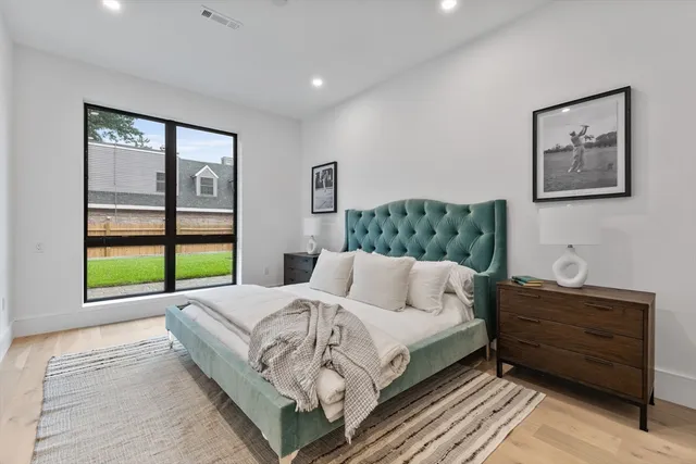 $1,230,000 | 1114 Beacon Street, Unit 111, Newton, MA 02461