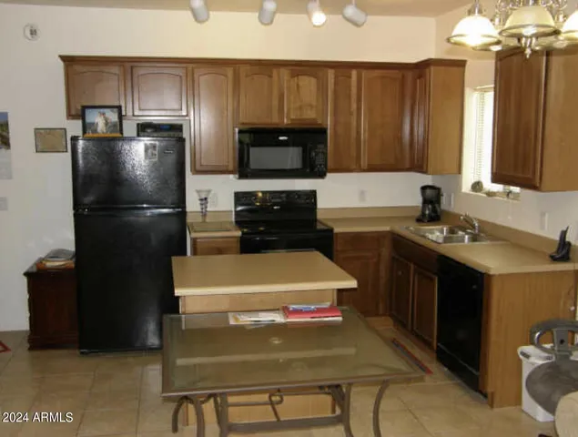 $1,895 | 17365 North Cave Creek Road, Unit 123, Phoenix, AZ 85032
