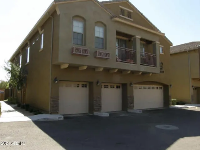 $1,895 | 17365 North Cave Creek Road, Unit 123, Phoenix, AZ 85032