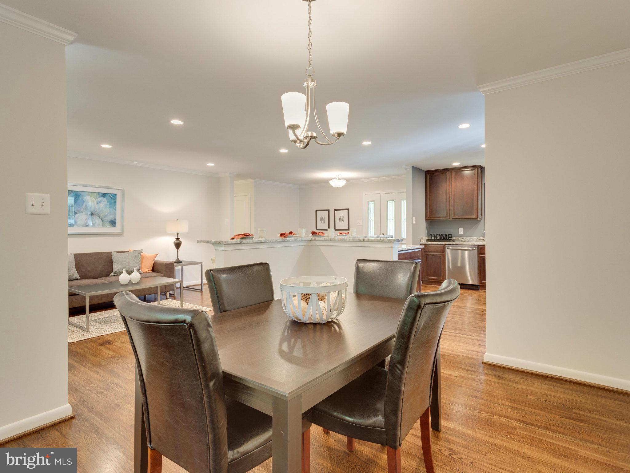 7120 Dryburgh Court Springfield, VA 22152 - Photo 8 of 30 Refinished Hardwood Floors Throughout Main Floor