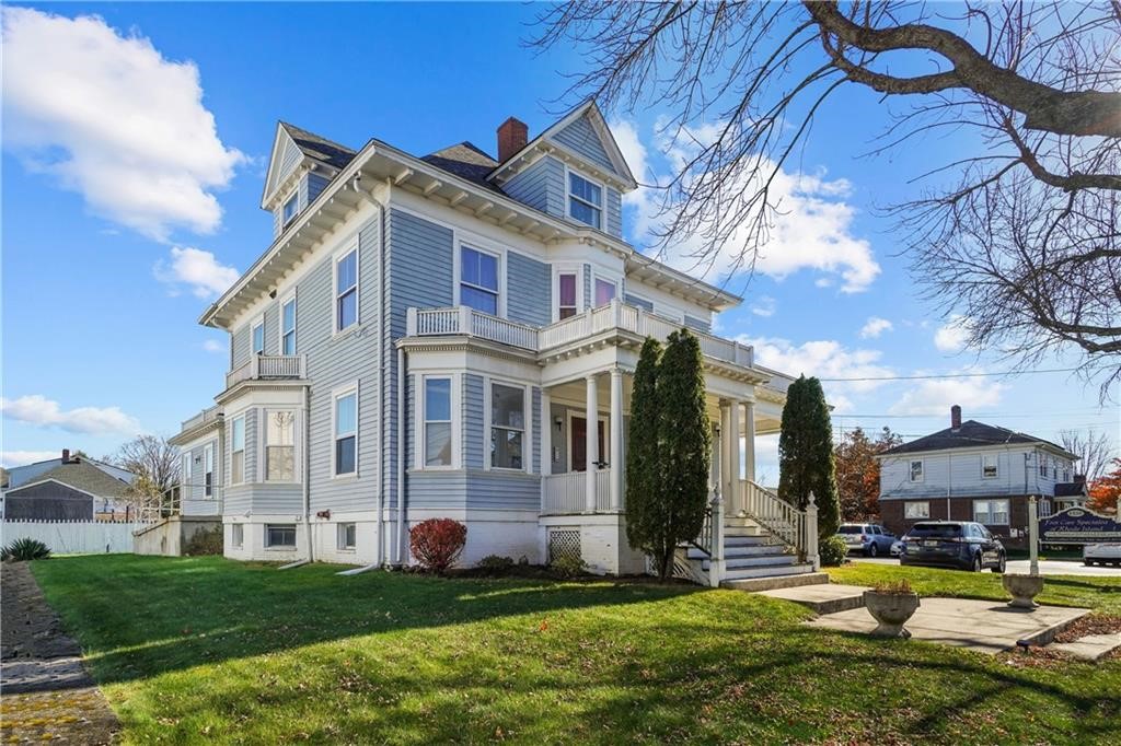 1536 Cranston Street, Unit 3 Cranston, RI 02920 - Photo 2 of 32