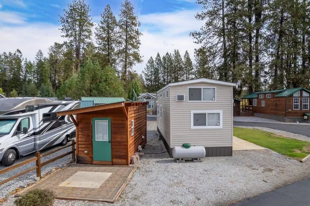 $174,900 | 16 Songbird Lane, Usk, WA 99180