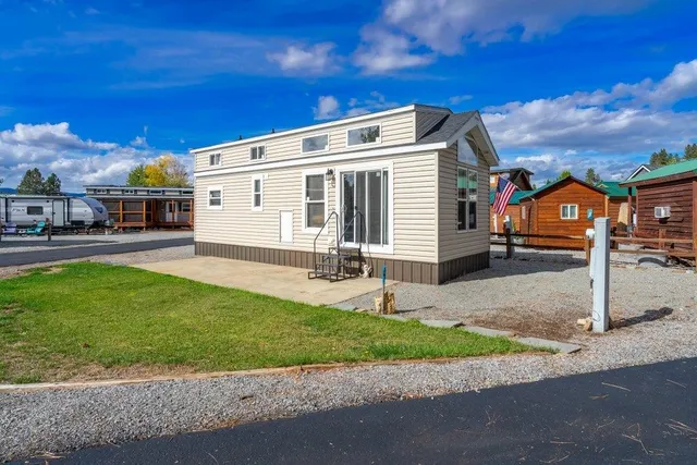 $174,900 | 16 Songbird Lane, Usk, WA 99180