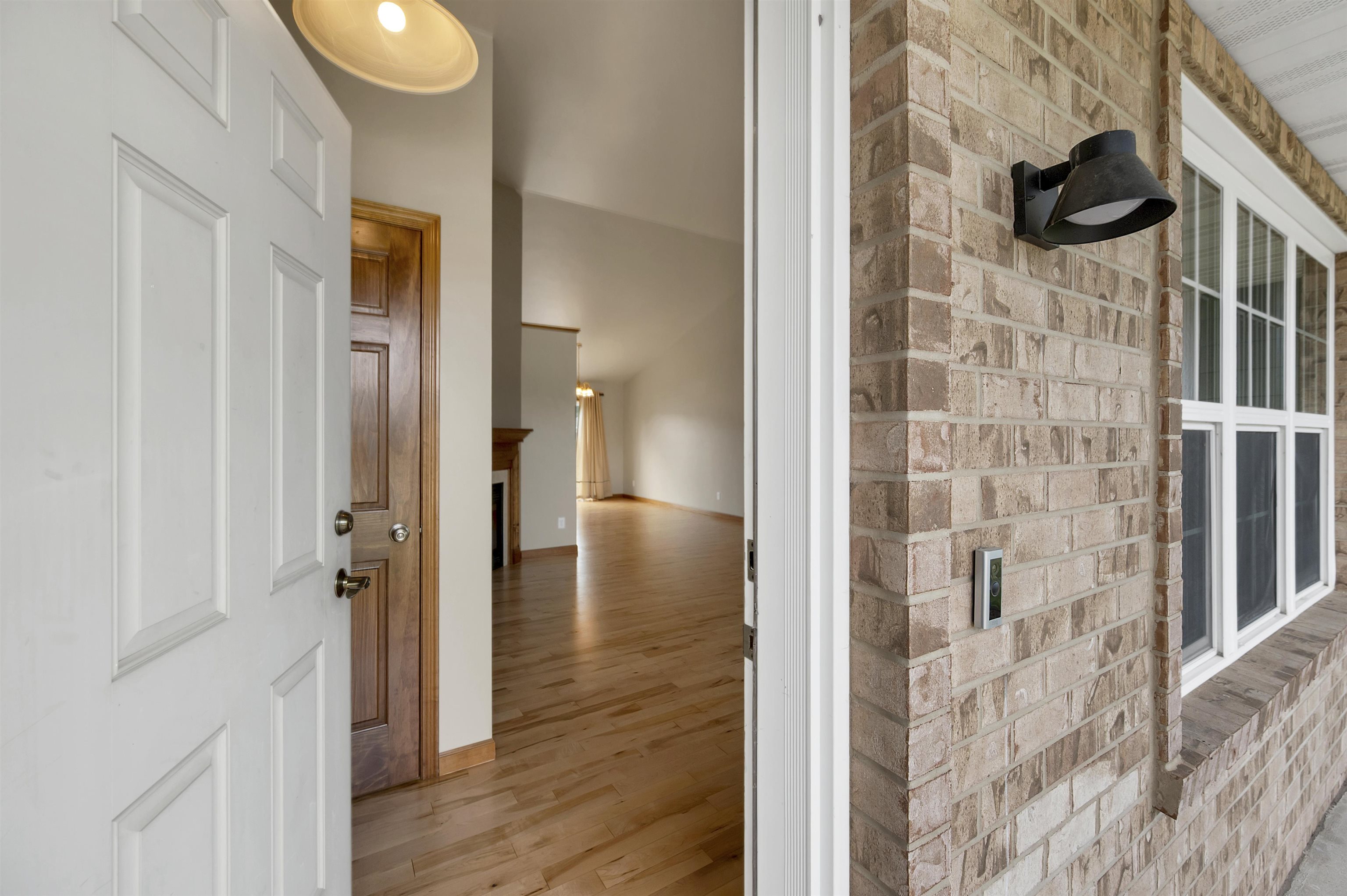 2352 Oak Ridge Circle De Pere, WI 54115 - Photo 2 of 49 Gallery Image 2