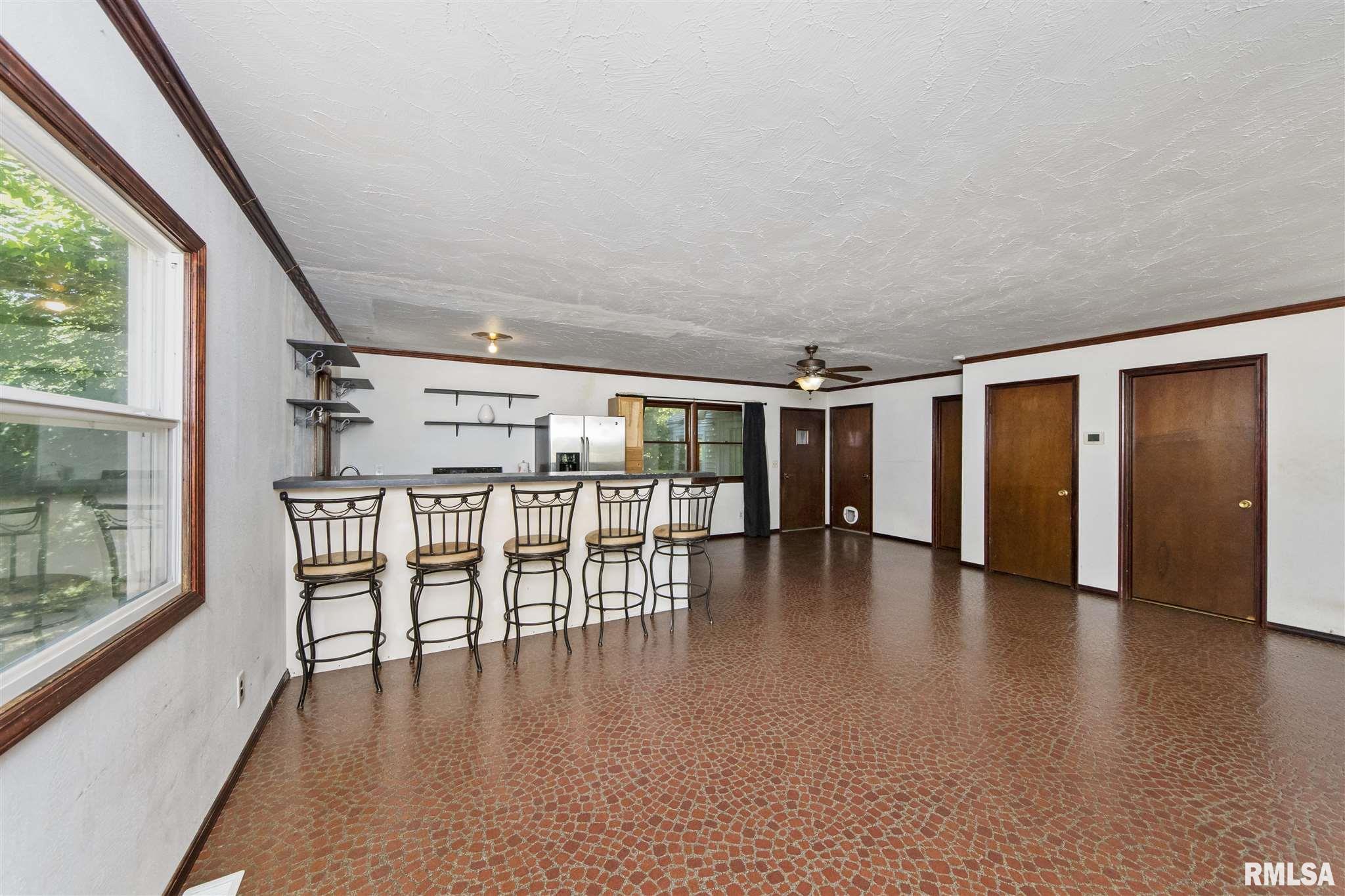 7139 Lake Road Hopedale, IL 61747 - Photo 7 of 40 Gallery Image 7