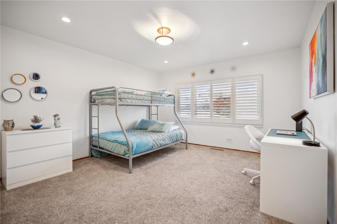 632 Waterview Alameda, CA 94501 - Photo 34 of 57 Oversized front bedroom
