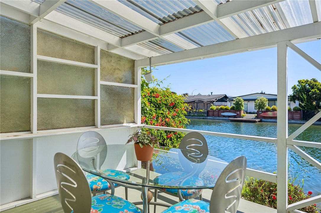 632 Waterview Alameda, CA 94501 - Photo 47 of 57 Perfect place to enjoy coffee, meals or an evening drink!