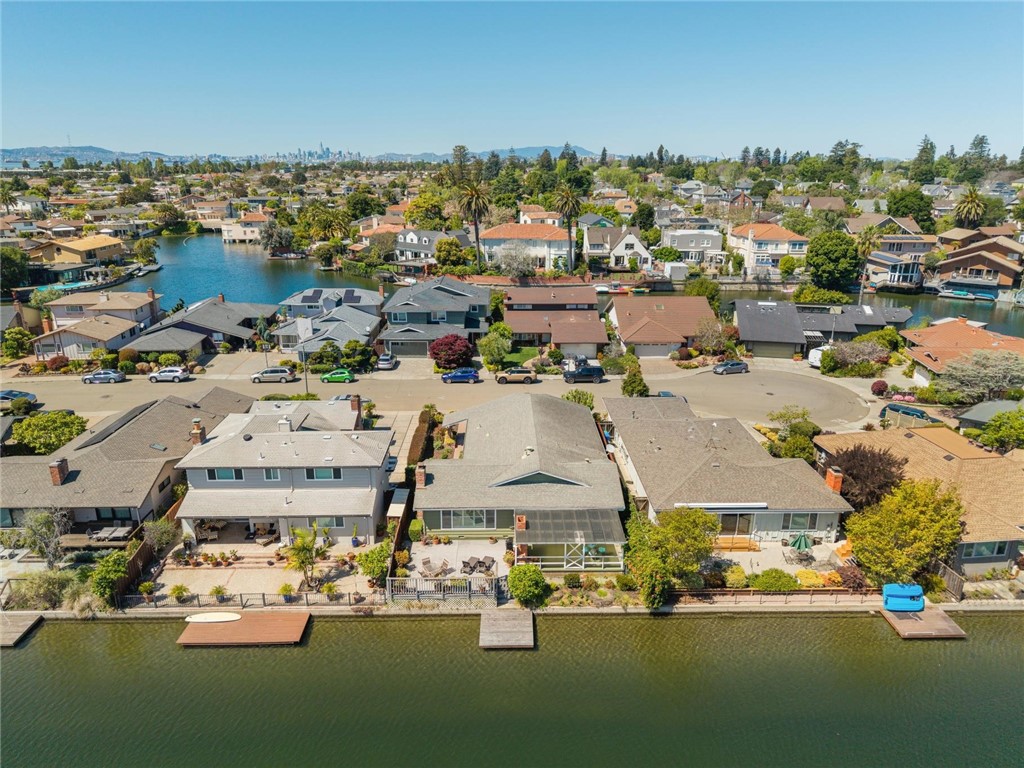 632 Waterview Alameda, CA 94501 - Photo 5 of 57 and private dock!