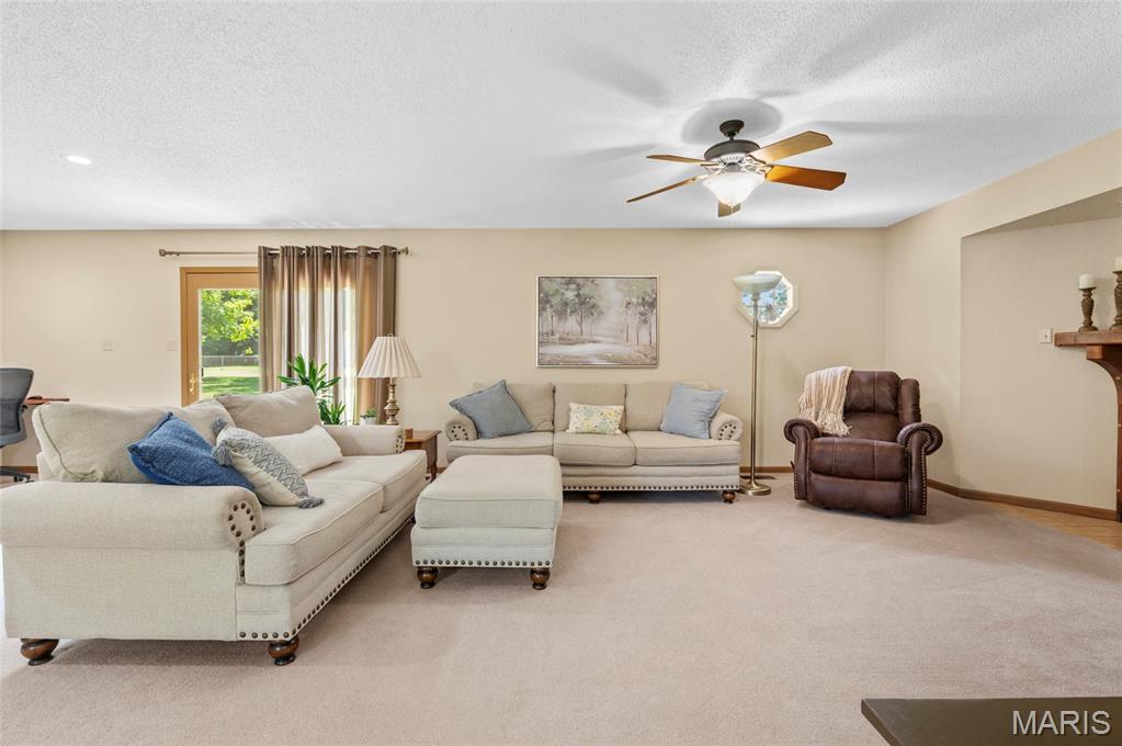 710 Cheshire Road Troy, IL 62294 - Photo 11 of 42