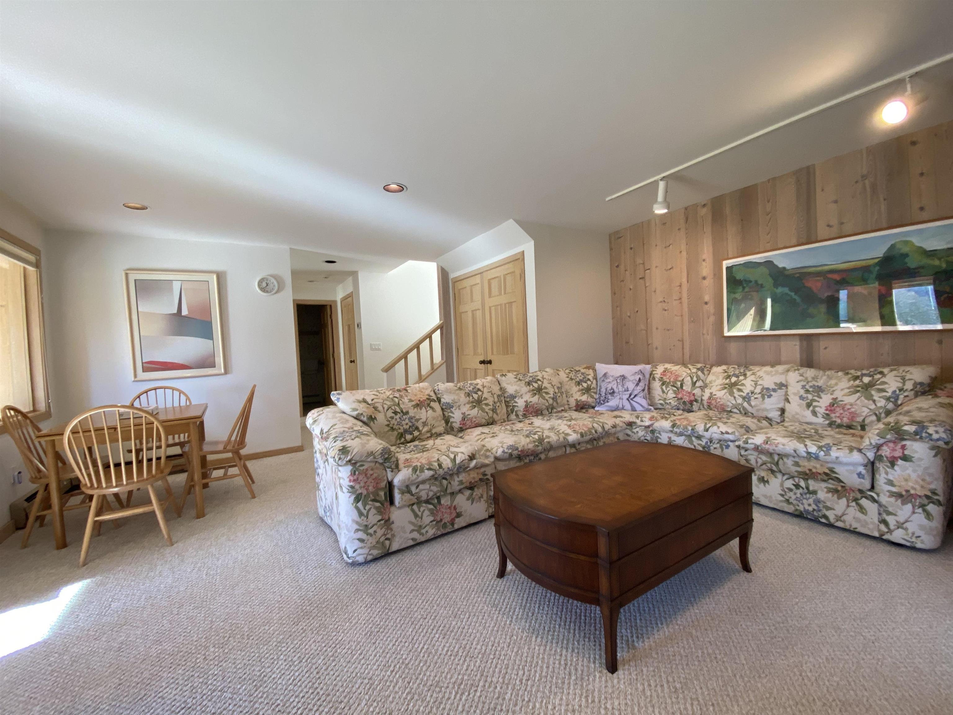 F7 Cobble Ridge Road Winhall, VT 05340 - Photo 7 of 24 Gallery Image 7