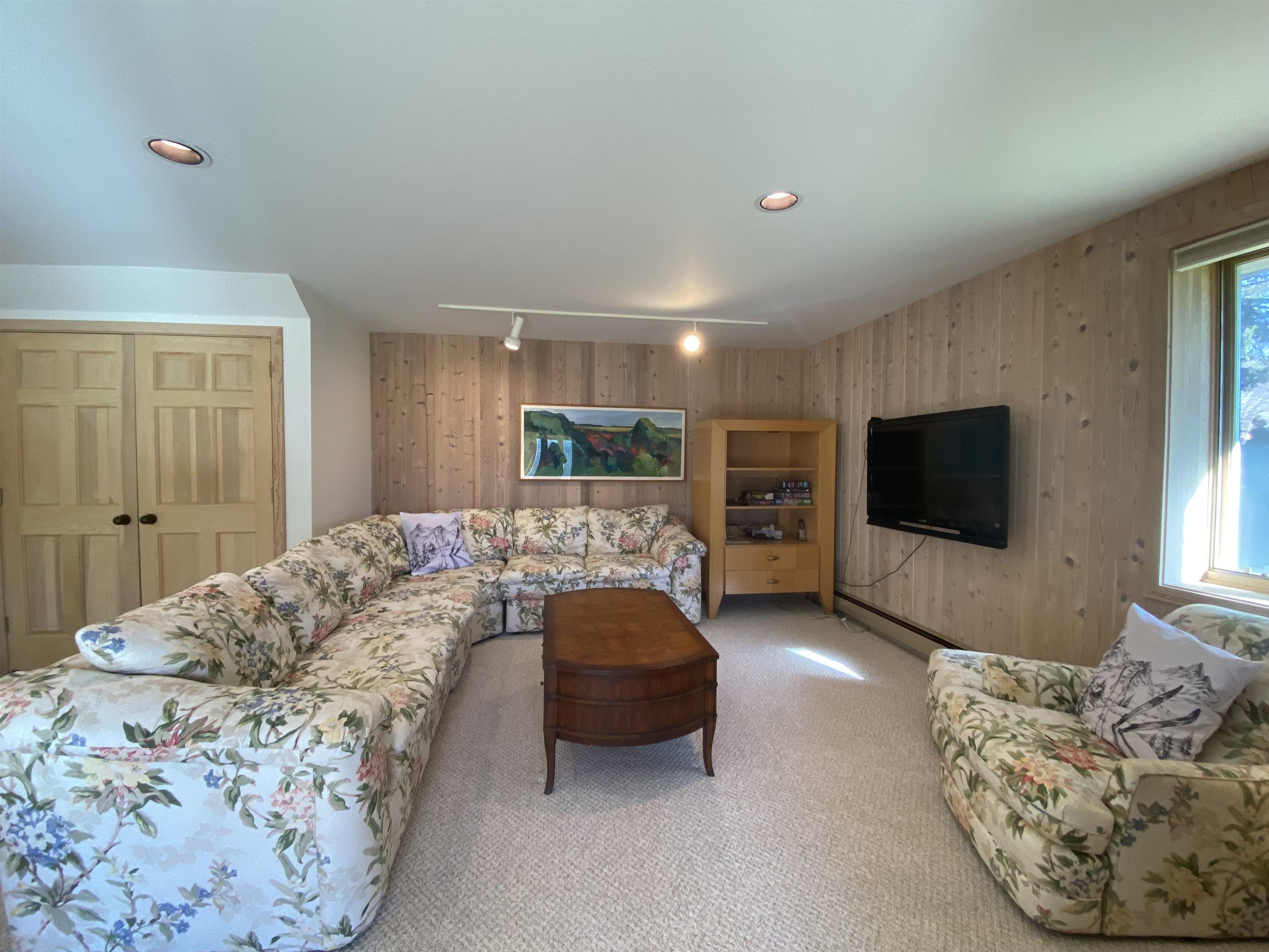 F7 Cobble Ridge Road Winhall, VT 05340 - Photo 8 of 24 Gallery Image 8