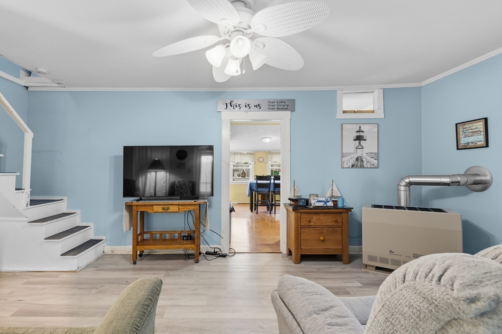52 Point Street Fairhaven, MA 02719 - Photo 10 of 40 Gallery Image 10