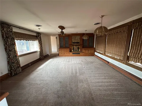 $985,000 | 6105 West 49th Place, Wheat Ridge, CO 80033