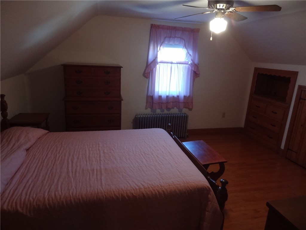 44 Greylock Road Bristol, RI 02809 - Photo 18 of 23