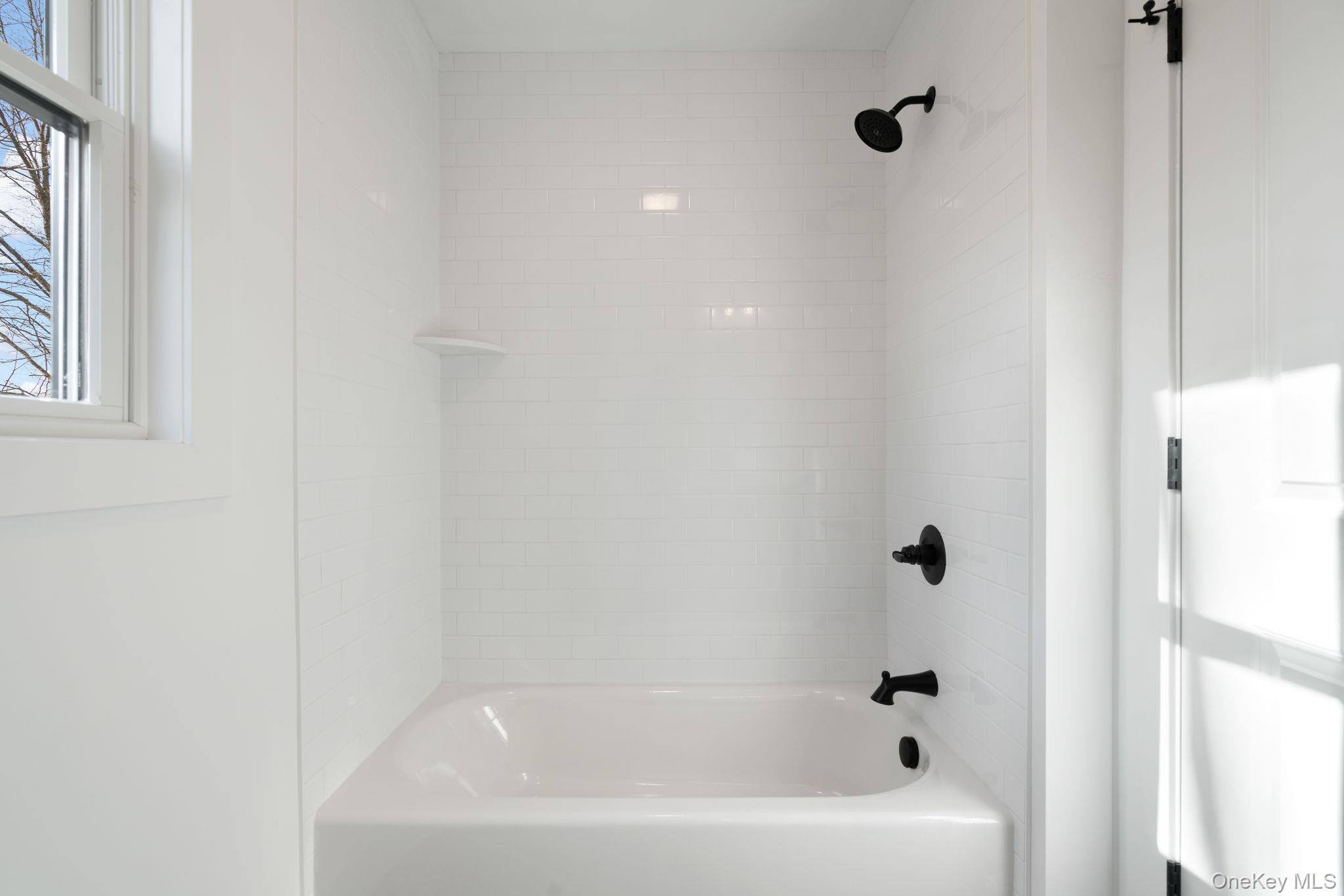 13 Harrier Ridge Drive Wallkill, NY 12589 - Photo 29 of 40 Bathroom featuring shower / washtub combination