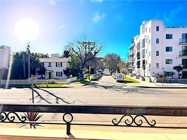 $2,995 | 4466 Coldwater Canyon Avenue, Unit 101, Studio City, CA 91604