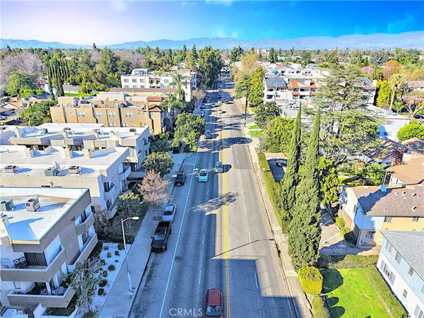 $2,995 | 4466 Coldwater Canyon Avenue, Unit 101, Studio City, CA 91604
