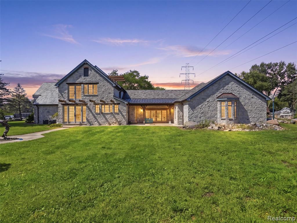 61400 Romeo Plank Road Ray, MI 48096 - Photo 2 of 99 Gallery Image 2
