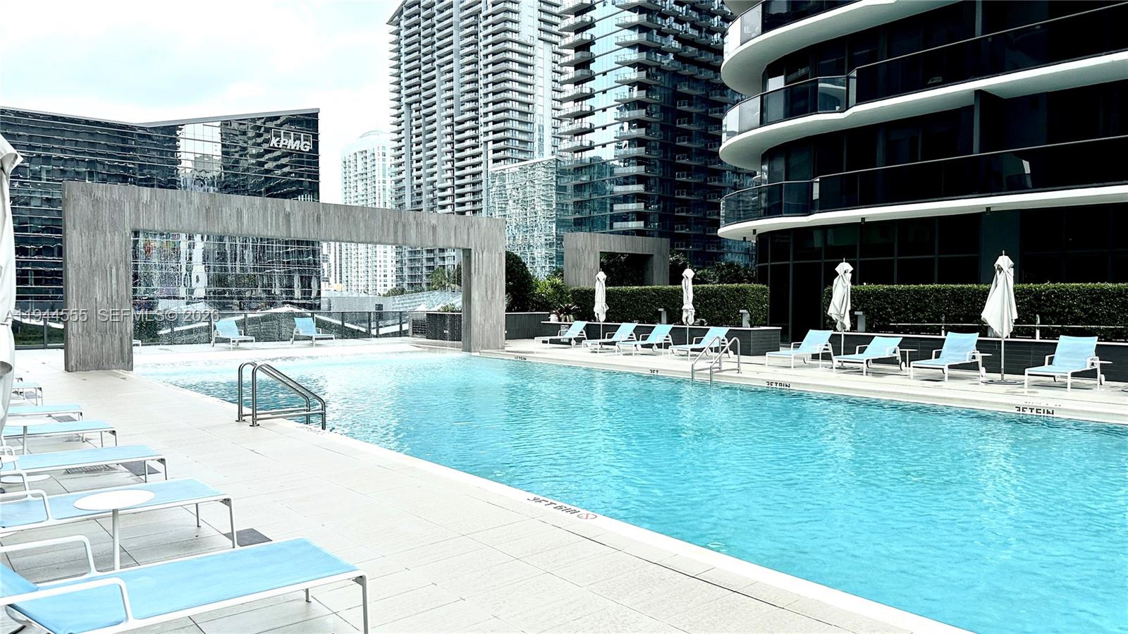 55 Southwest 9th Street, Unit 3702 Miami, FL 33130 - Photo 13 of 30