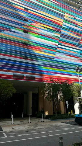 $3,300 | 55 Southwest 9th Street, Unit 3702, Miami, FL 33130